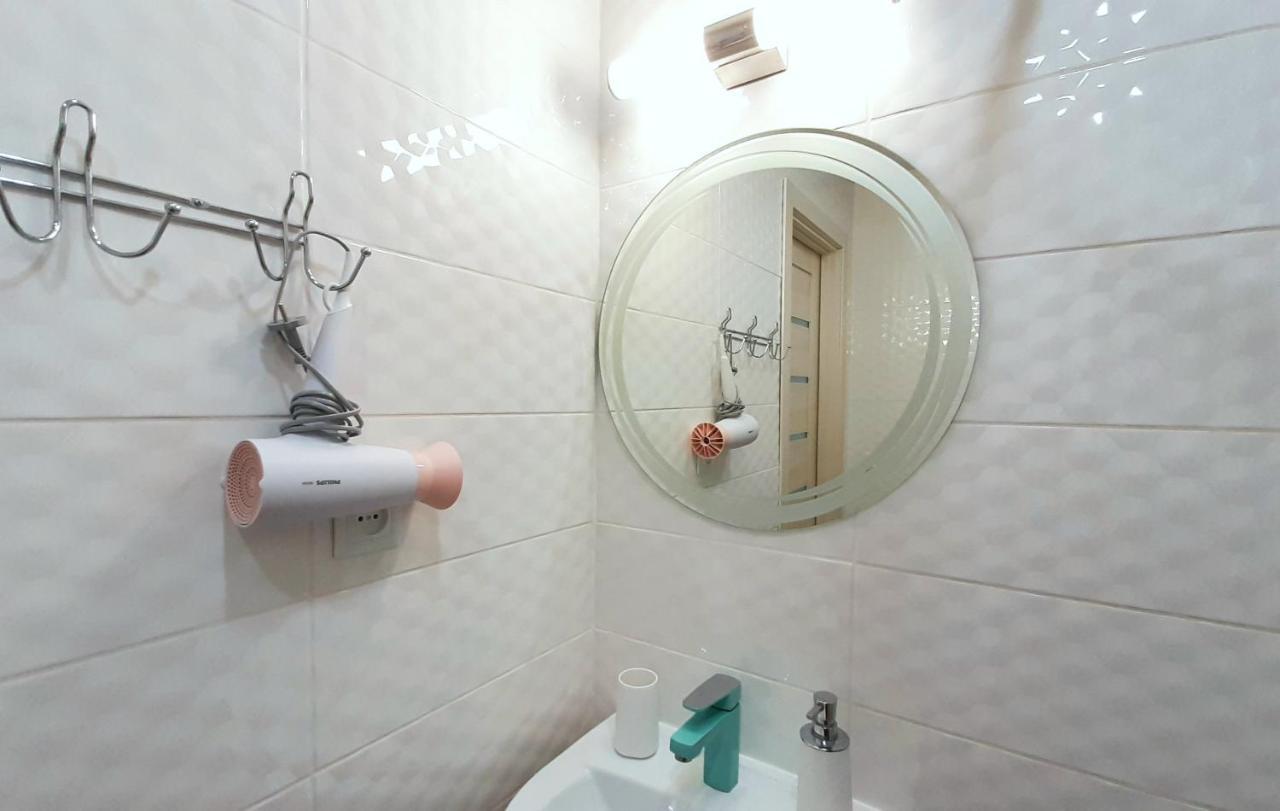 Квартира Біля Центральної Площі Перспективна 22 Apartment Oleksandriia ภายนอก รูปภาพ
